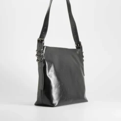 Bolso hombro argollas negro PICCOLA PIU