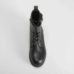 Bota tachuelas negro OH GIRL