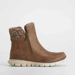 Botín plano sport marrón SKECHERS