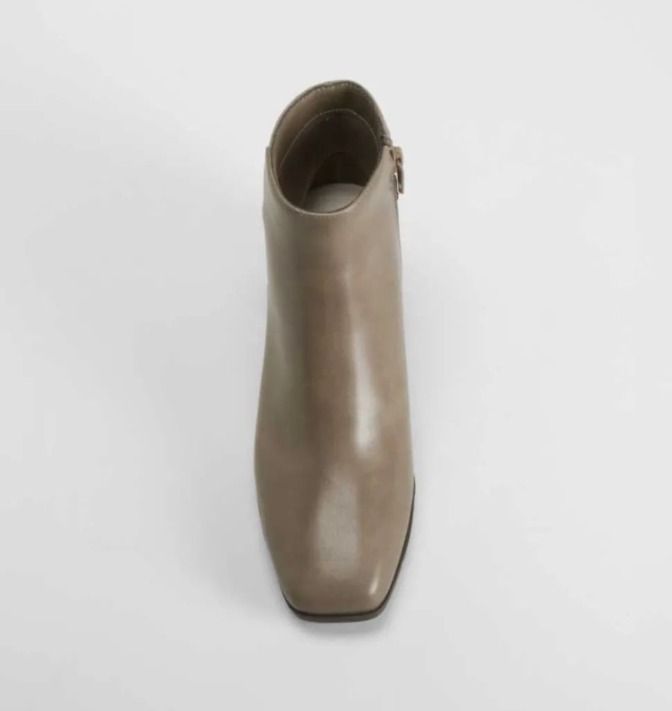 Botín tacón Double Fit taupe COMFEET