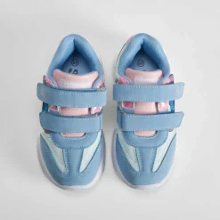 Deportiva azul infantil con velcro STITCH
