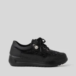 Deportiva casual bordados negra MYSOFT
