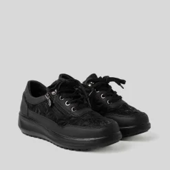 Deportiva casual bordados negra MYSOFT