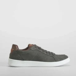 Deportiva casual gris NYC