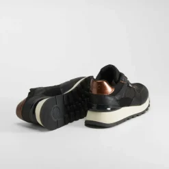 Deportiva casual negra XTI