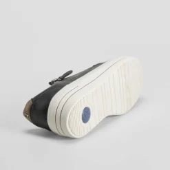 Deportiva casual Shock Absorber negra COMFEET