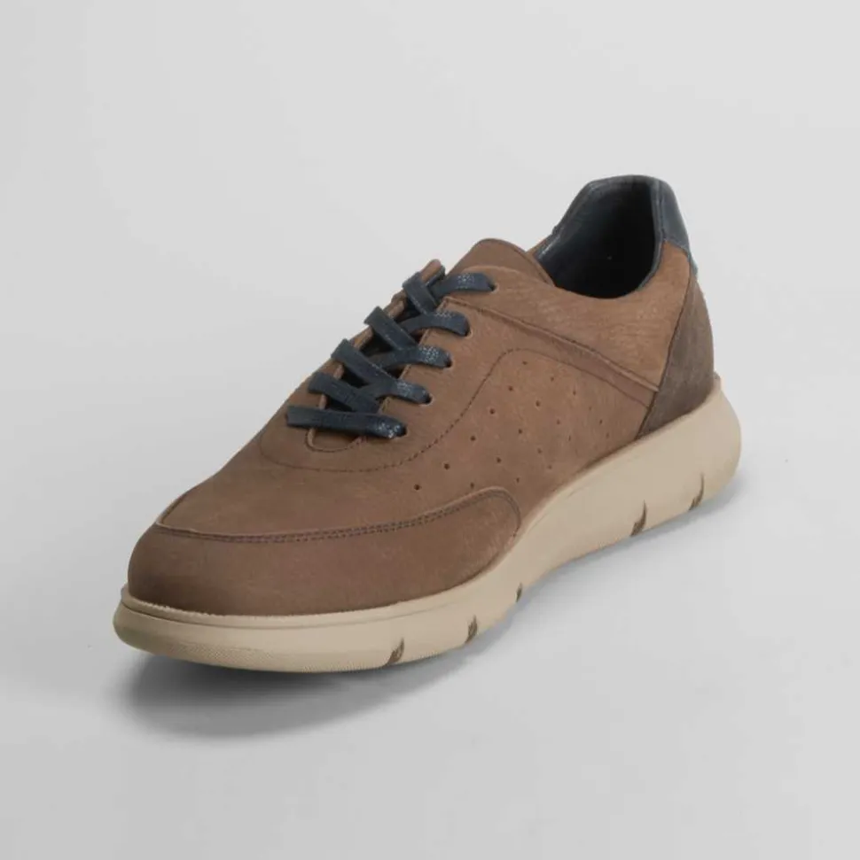 Deportiva confort rukwa piel marrón COMFEET