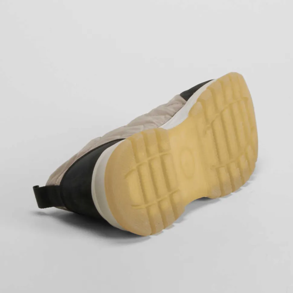 Deportiva nylon beige COMFEET