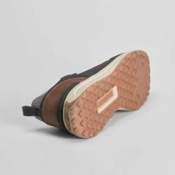 Deportiva retro casual negra SENDA ROAD