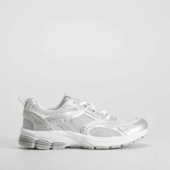 Deportiva running mesh plata NYC
