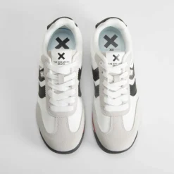 Deportiva sneaker retro blanca XTI