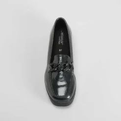 Mocasín cadena charol negro COMFEET