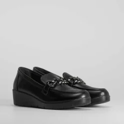 Mocasín cadena negro de COMFEET