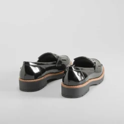 Mocasín flecos estribo negro PICCOLA PIU
