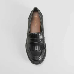 Mocasín flecos negro PICCOLA PIU