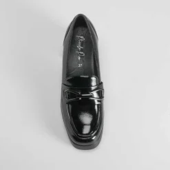 Mocasín tacón plataforma charol negro PICCOLA PIU