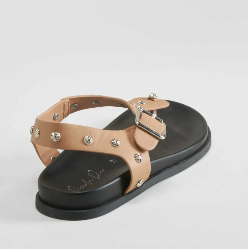 Sandalia bio tachuelas beige PICCOLA PIU