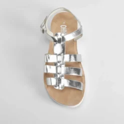 Sandalia cangrejera color plata OH GIRL