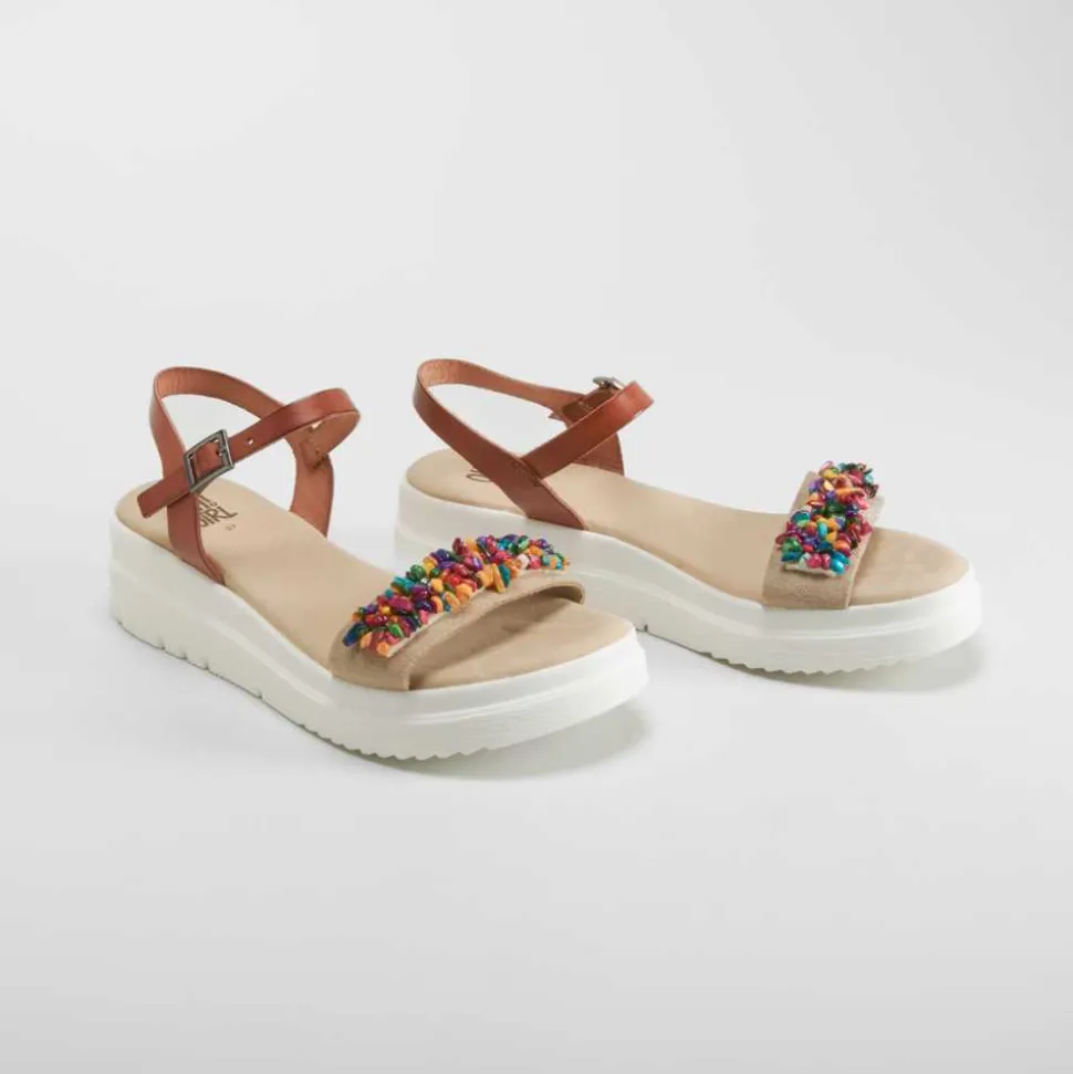Sandalia cuña de piel abalorios multicolor OH GIRL