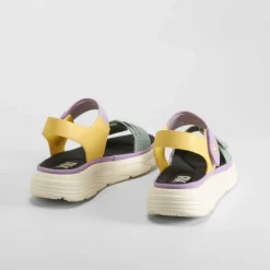 Sandalia cuña tiras perfos multicolor XTI