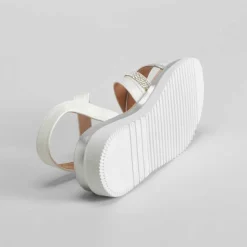 Sandalia de tiras brillo infantil blanca OH GIRL