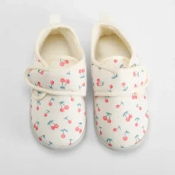 Zapatilla bota cerezas OLYNE
