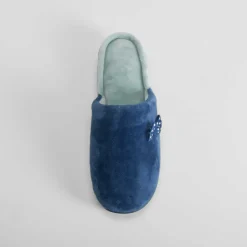Zapatilla casa lazo y topos azul OLYNE