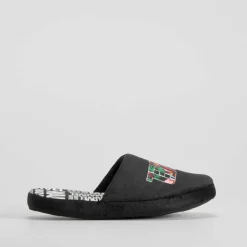 Zapatilla casa negra MARVEL
