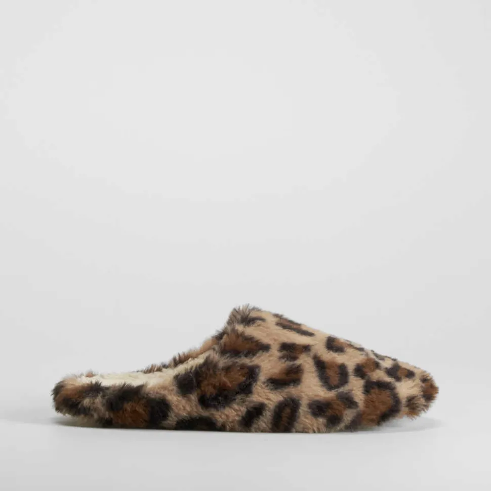 Zapatilla casa pelo leopardo OLYNE