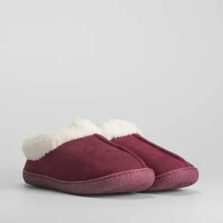 Zapatilla cerrada rojo ACHUCHONAS