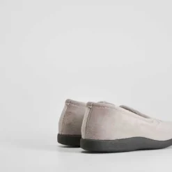 Zapatilla de casa cerrada básica COMFEET