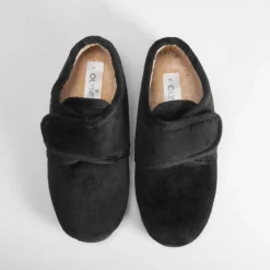 Zapatilla de casa negra velcro OLYNE