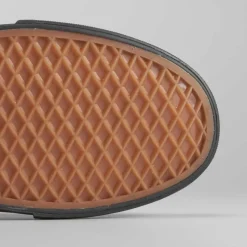 Zapatilla slip on básica NYC