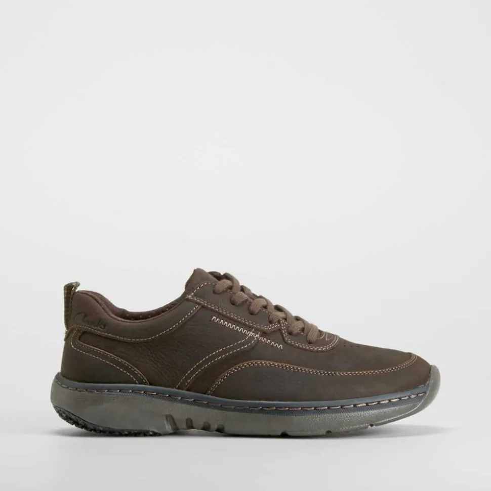 Zapatilla urbana marrón CLARKS