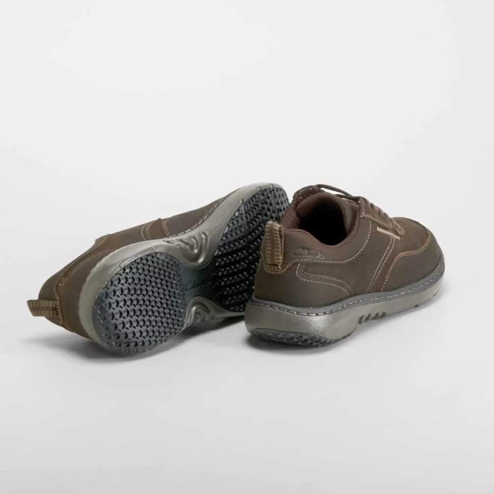 Zapatilla urbana marrón CLARKS